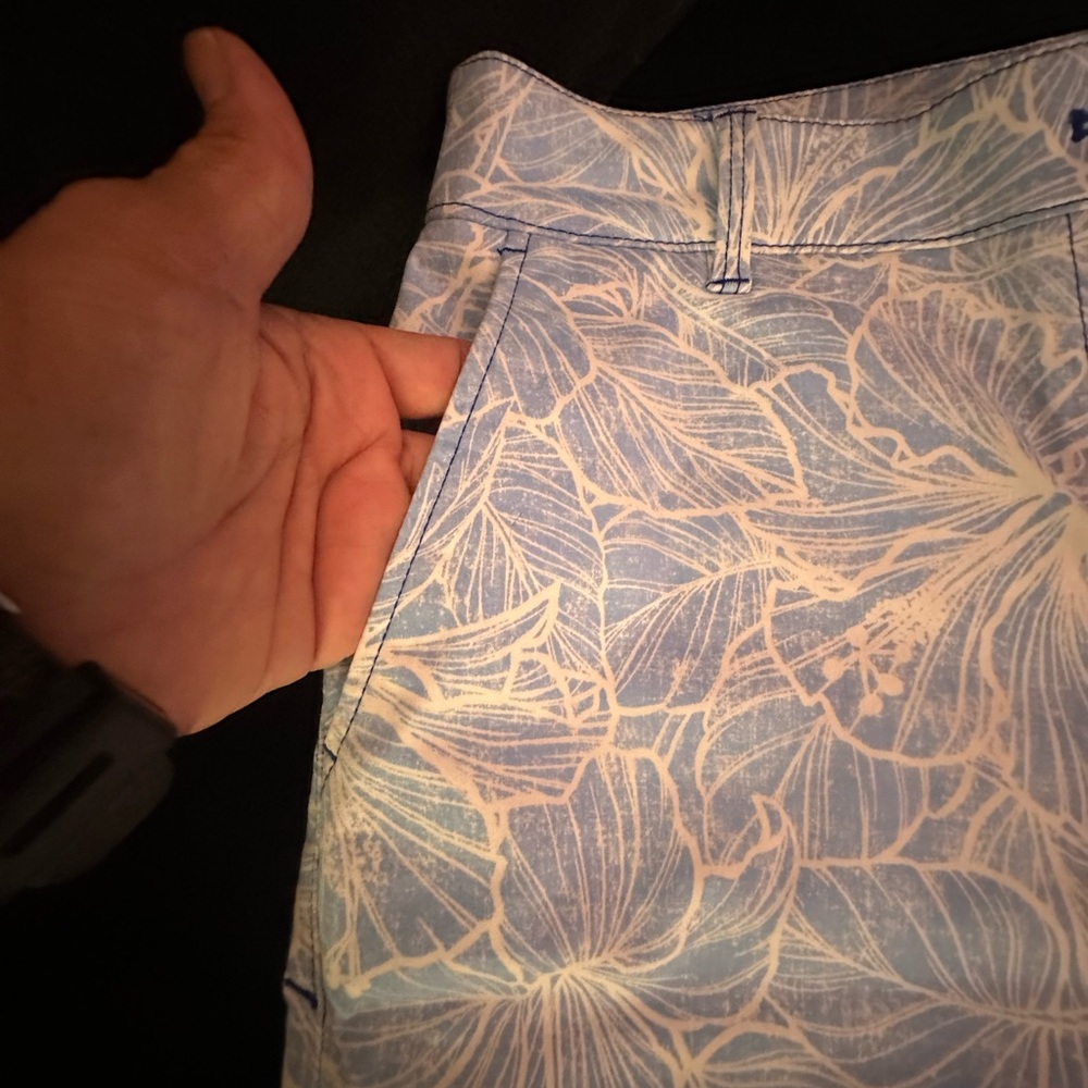 Tommy Bahama Light Blue Patterned Shorts - Picture 4 of 6